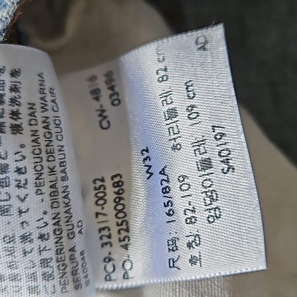 LEVI'S - classic pure cotton 501 jean shorts with rolled hems - Picture 5 of 5